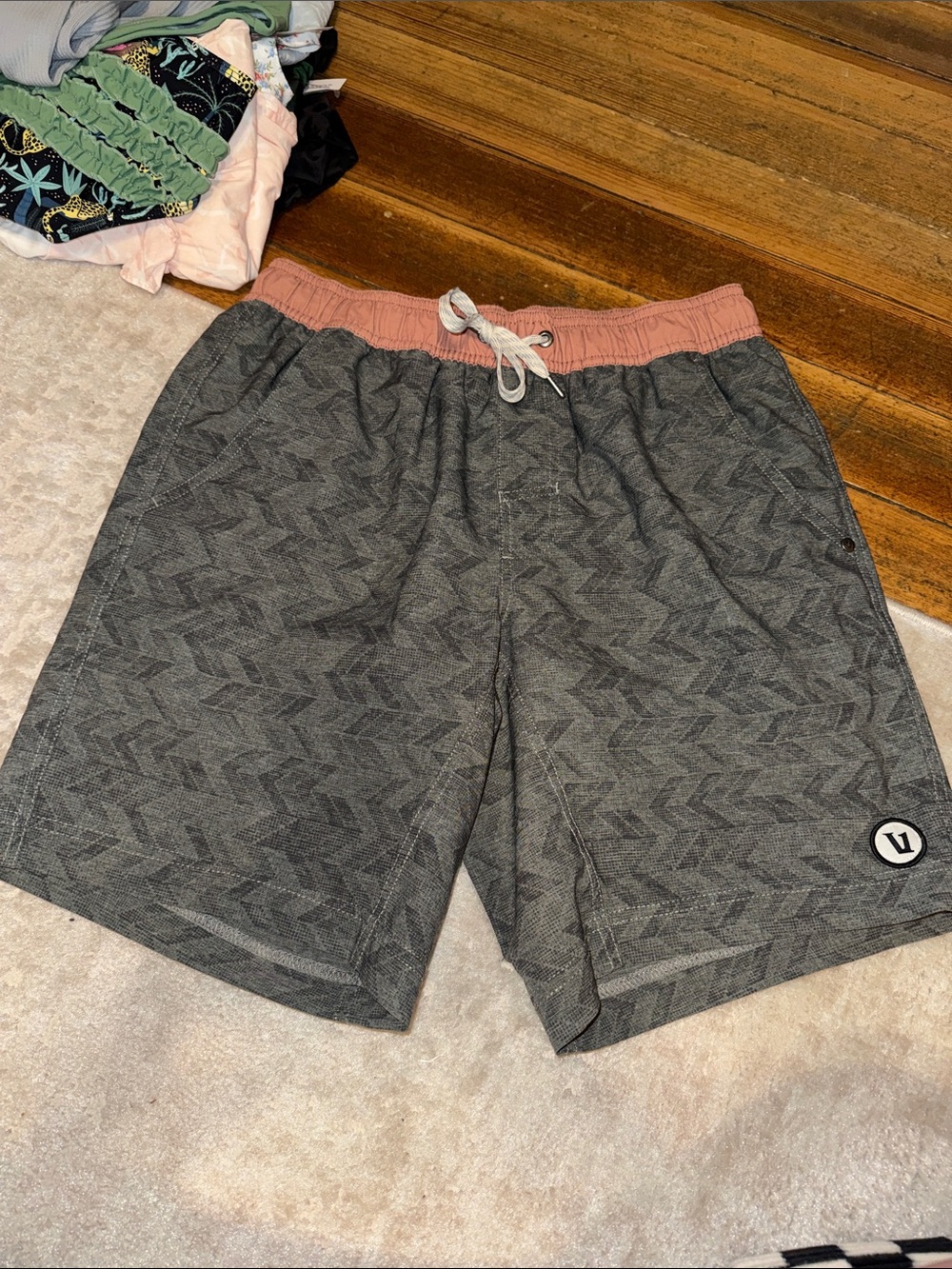 Vuori Men's Hybrid Shorts Gray with Pink Waistband